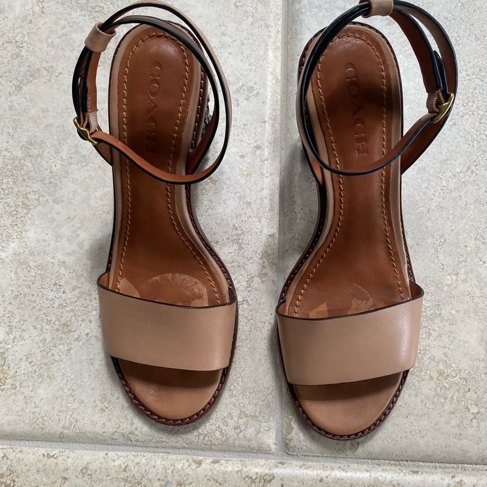 Coach Tan Heels, Tea rose size 8.5 - Picture 3 of 10